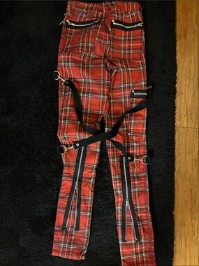 Tripp NYC Red Plaid Cargo Pants with Black Straps size 25